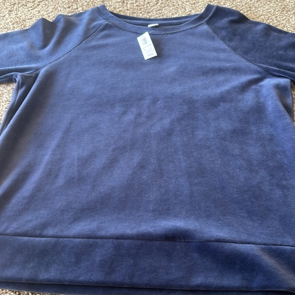 Sweatshirt - Picture 3 of 3